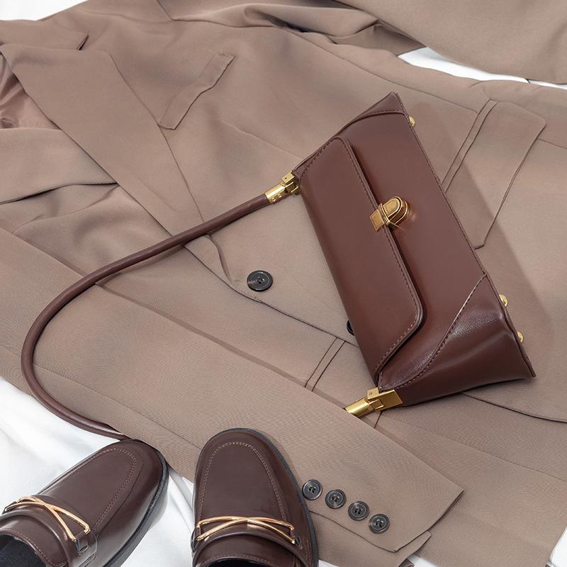 

Underarm bag retro niche design high-end sense solid color shoulder portable women s bag winter versatile atmosphere