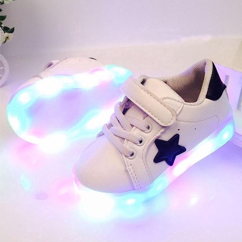 Dětské boty pro chlapce a dívky Sedmibarevné LED svítící boty Protiskluzové svítící boty