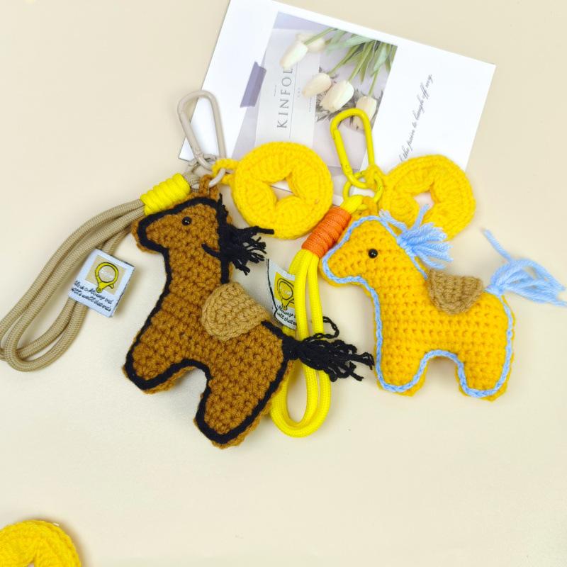 Handcrafted Wool Crochet Horse Keychain - Ideal for Bag Decoration or Event Gifts