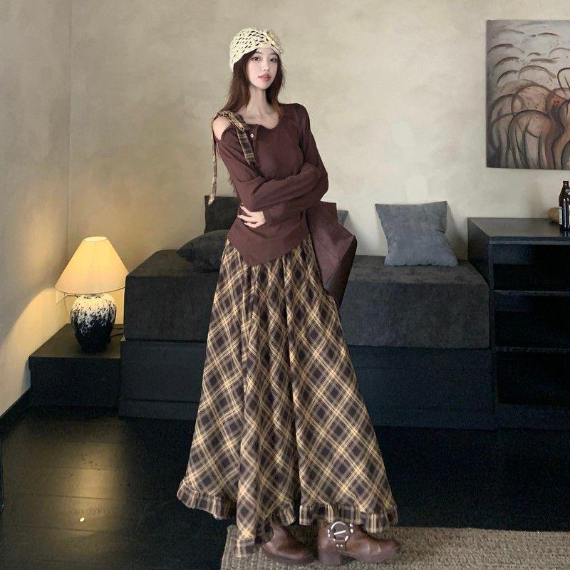 2026 Spring Fashion Women's Long Sleeve T-shirt & High Waist Plaid Skirt Set