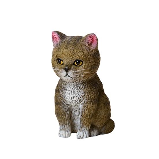 Cat Ornament Resin Statue Handmade Realistic Cat Figurine Home Office Desktop Living Room Decoration