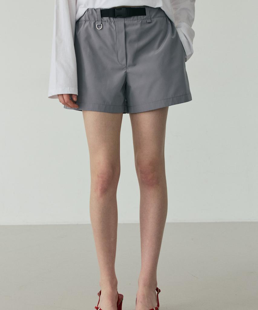 Linte Buckle Shorts Gray