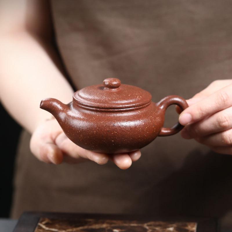 

200ml Aesthetic Yixing Purple Clay Teapots Handmade Flat Abdomen Pot Raw Ore Peach Blossom Mud Kettle With Infuser Zisha Teaset
