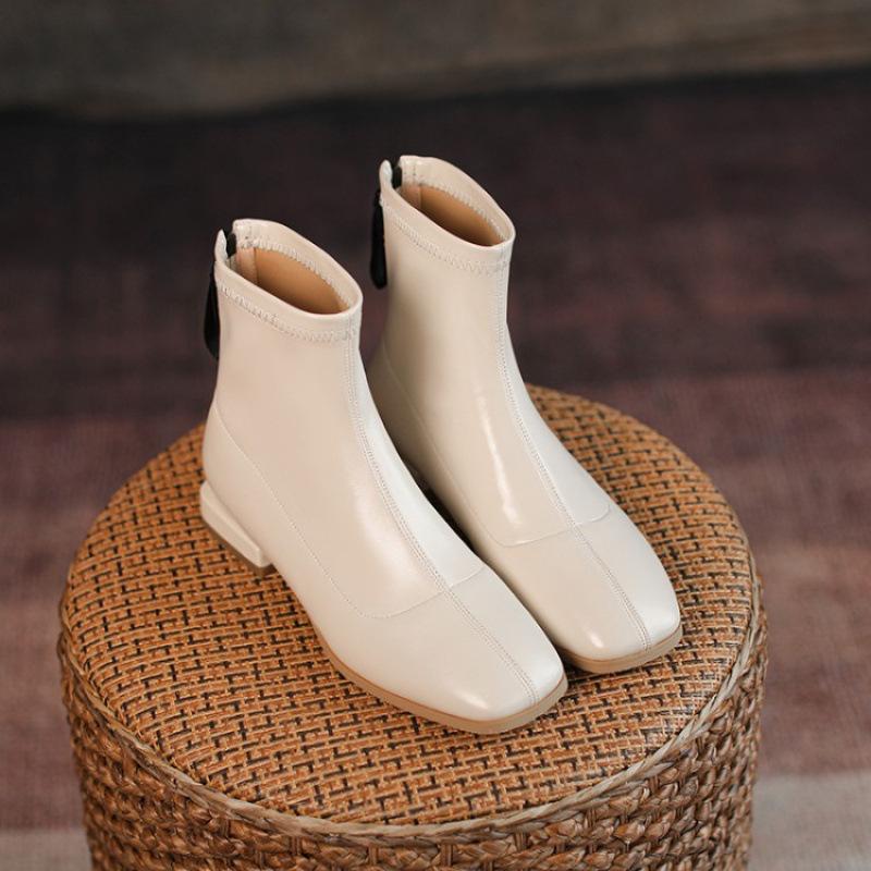 After autumn and winter, zipper square head medium boots, new low-heeled large-size women's boots, square heel comfortable Korean version of wome
