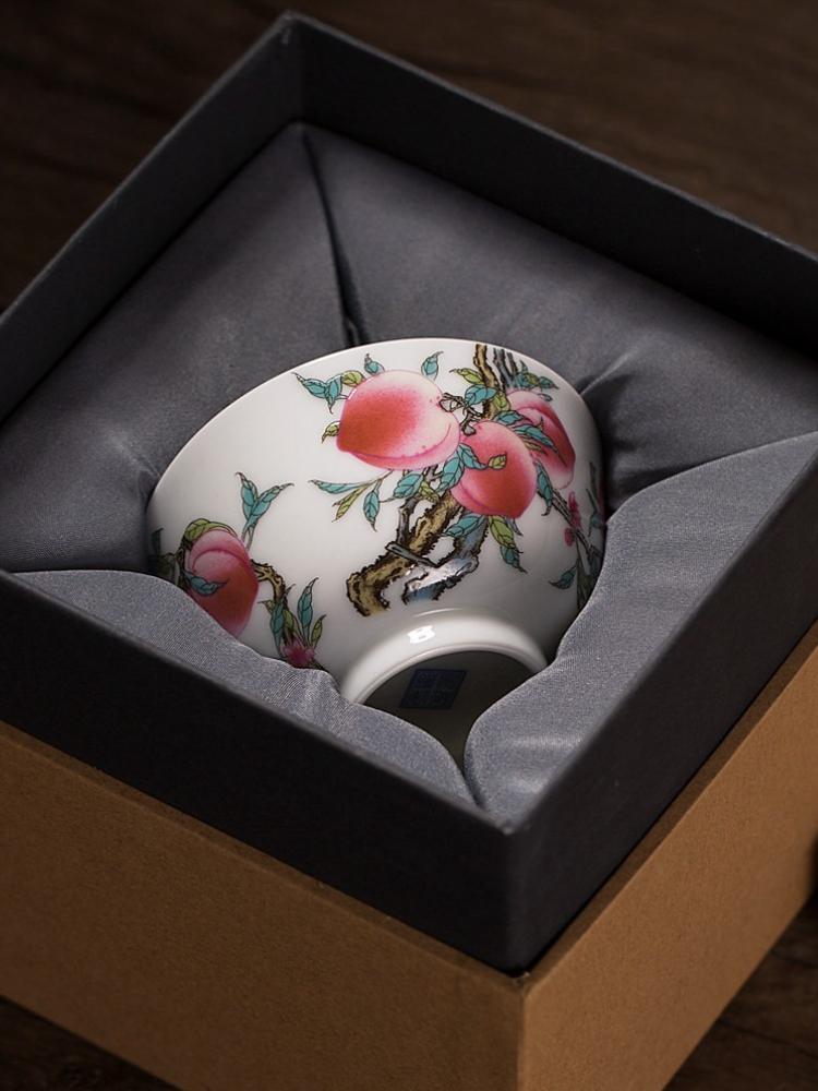 

Ceramic Tea Cup Peach of Longevity Hand Painted Master Cup Chinese Gongfu Tea Set Birthday Gift Porcelain Crafts 200ml