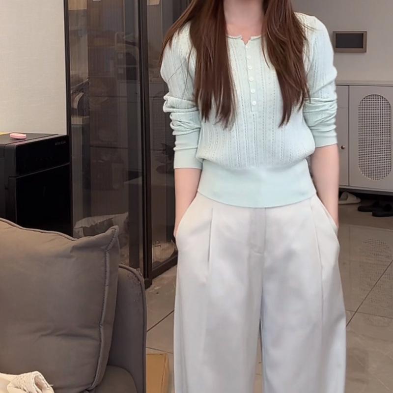 Ivory Waist-Cinching Jacquard Crochet Knitwear K3-27: Soft, Cozy, and Slimming Design