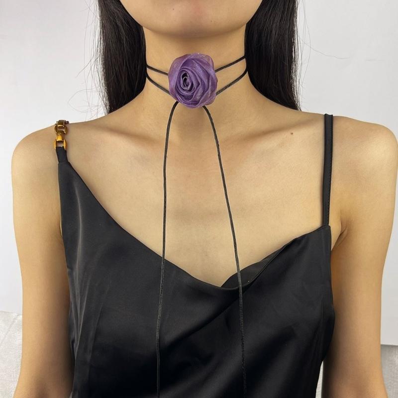 Stylish Rose Pendant Necklace Colorful Floral Shape Clavicle Chain Fashionable Jewelry Blossom Charm Neckchain Ornament