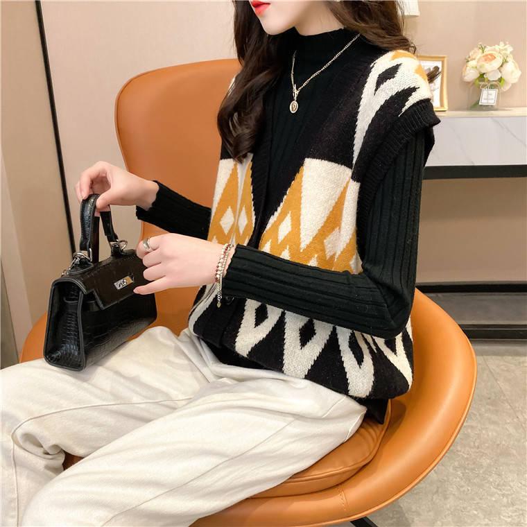 Spring and Autumn Lazy Style All-match V-neck Cardigan Sleeveless Color Matching Loose Sweater Rhombus Wear Vest Knitted Waistcoat Women