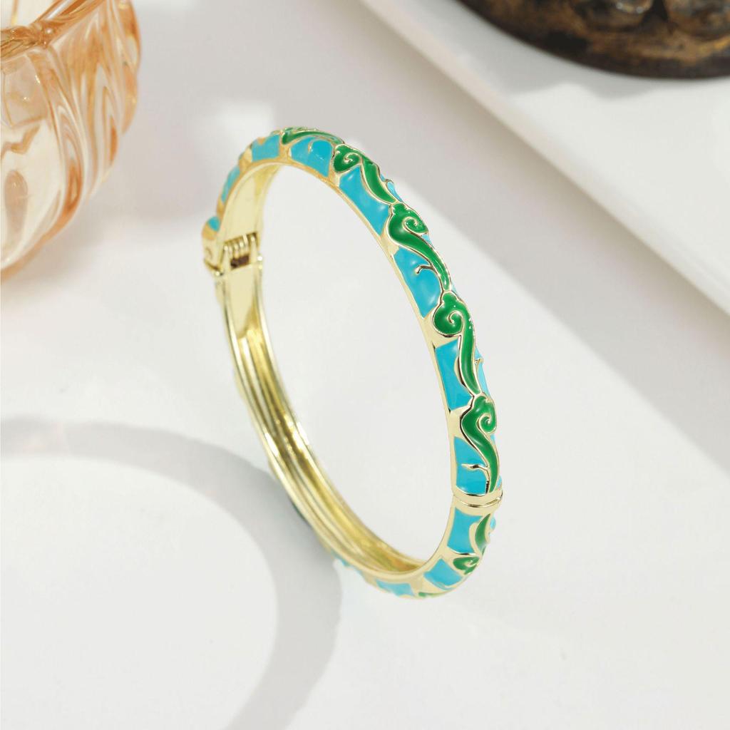 Süßes Tropföl-Armband aus Cloisonné-Emaille: Bunter Retro-Palaststil mit Glückswolken-Design