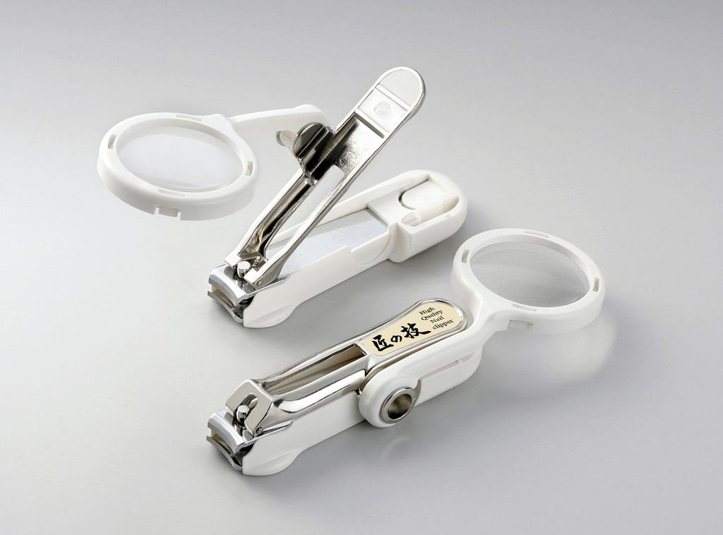 Takumi no Waza Nagelklippare med Förstoringsglas och Dragskopåse G-1004