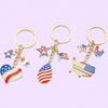 Independence Day Keychain Pendant, Enamel Zinc Alloy Key Holder with USA Letters Stars Hearts Patriotic Design, American Flag Accessory