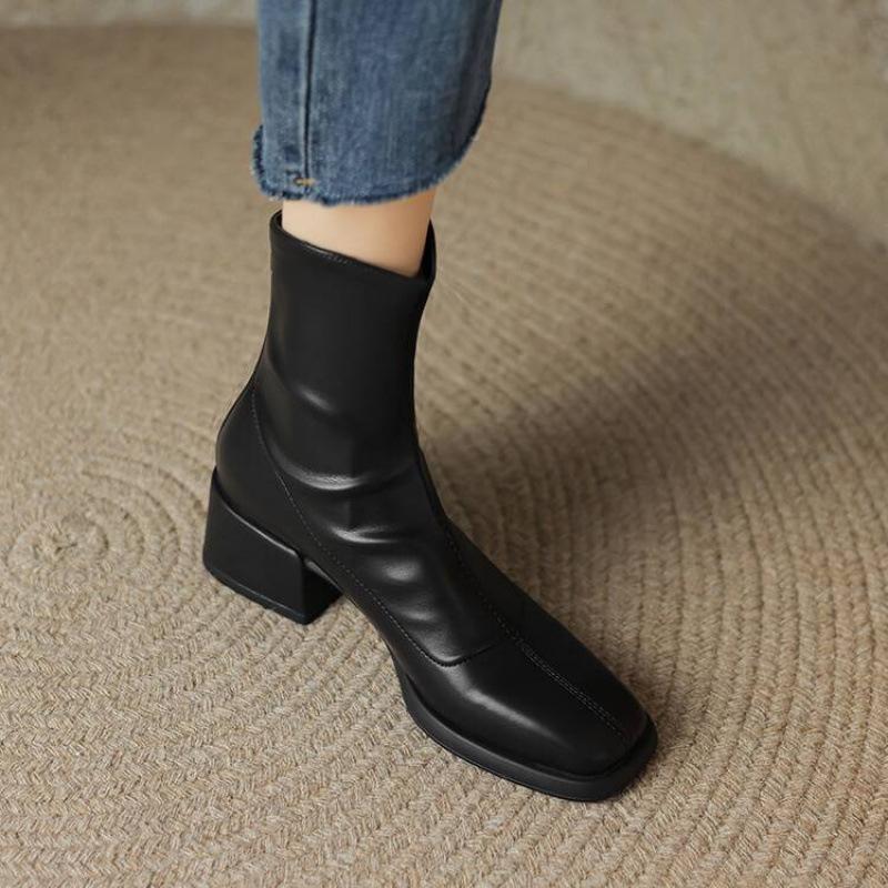 

Корейская версия удобных кожаных ботинок с квадратным носком, средний каблук, задняя молния, однотонные полусапоги, задняя молния, осень и зима, квадратный каблук, M 39 чёрный