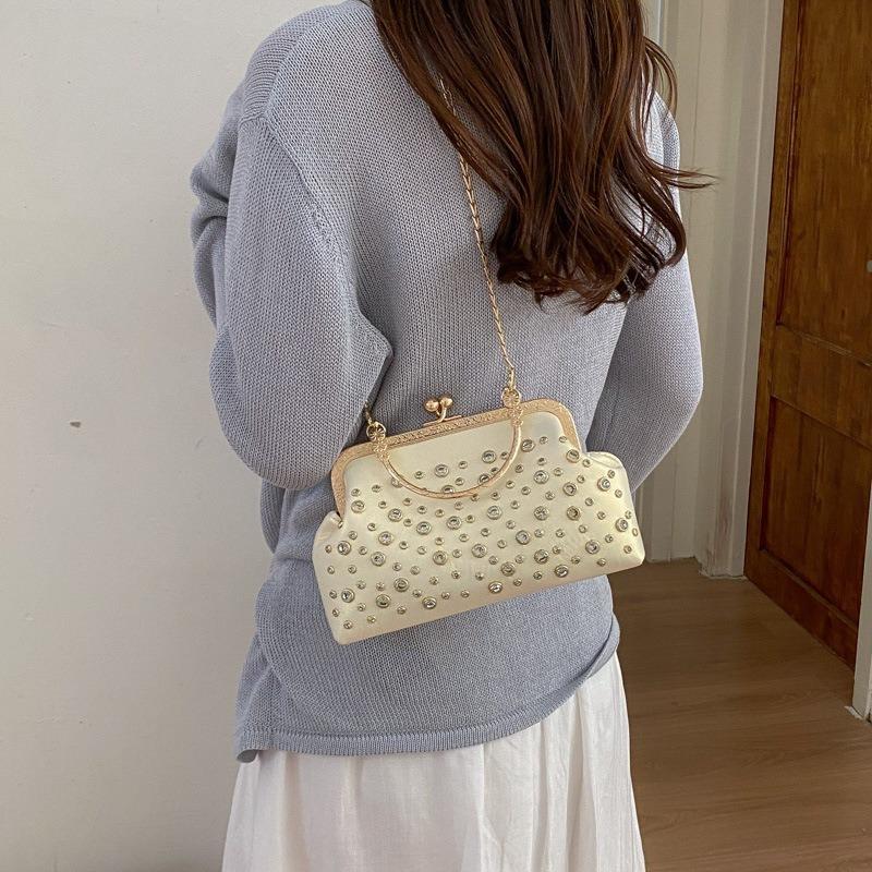 High-value Niche Fashion Metal Handbag Women's New Trendy Pearl Decoration Foreign-style Dinner Bag Women's Bag
