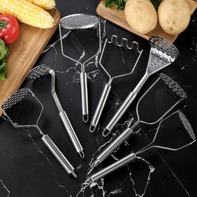 Edelstahl Kartoffelstampfer Manueller Kartoffelpresse mit Ergonomischem Griff Lebensmittelstampfer Utensil für Avocado Gemüse Küchenwerkzeug