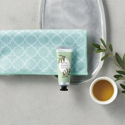 [Set] Handkerchief and Hand Cream Set, Olive, Perfect As a Small Gift, Small Present, Prize, Mother's Day, Respect for the Aged Day, Father's Day, Ret