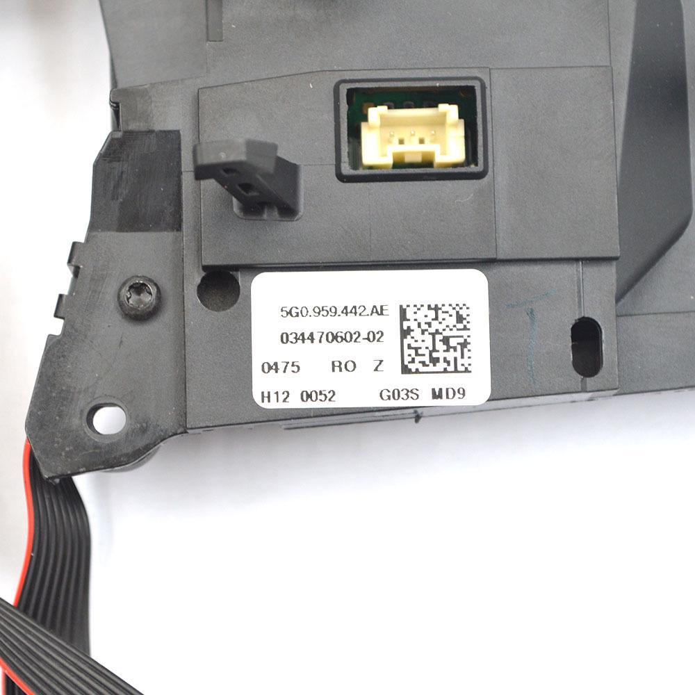 5G0959442AE/5G0 959 442AE - Kompatibel med Volkswagen Tiguan och Golf ACC Rattknappar.