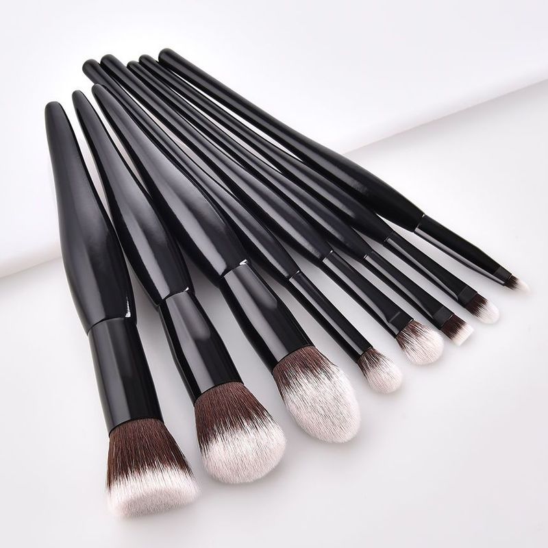 Stroke of Beauty - Set of 8: Makeup Brush with Wooden Handle