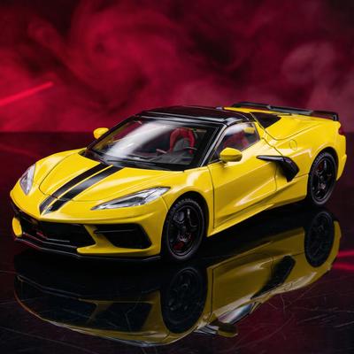 1:22 Chevrolet Corvette C8 Stingray 2020 Roadster Alloy Metal Diecast & Model Car Desktop Display Collectibles Ornaments Holiday