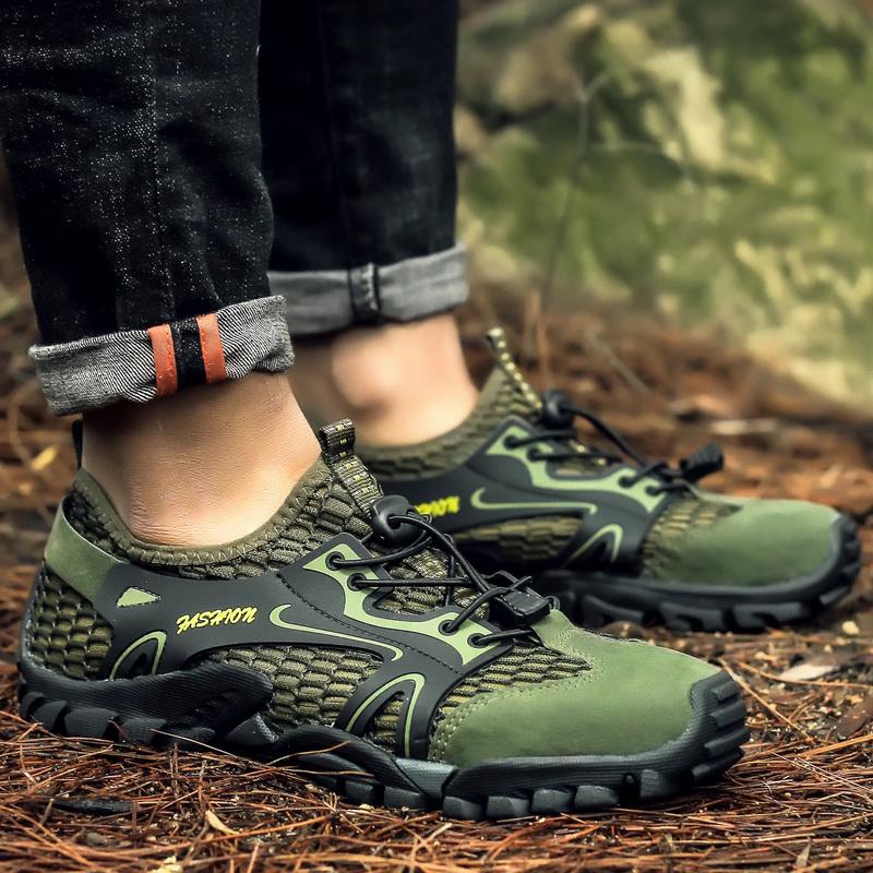 Professional Aqua Shoes Men Non-slip Water Shoes In Trekking Upstream Shoes Quick-Dry Beach Light Water Sports Sneakers