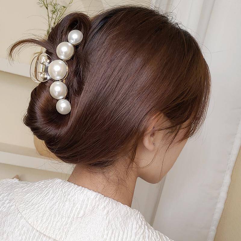 Elegant Imitation Pearl Hair Claw Clip Women Trendy Irregular Large Beige Hair Clamp Barrettes For Girls Korean Hair Accessories