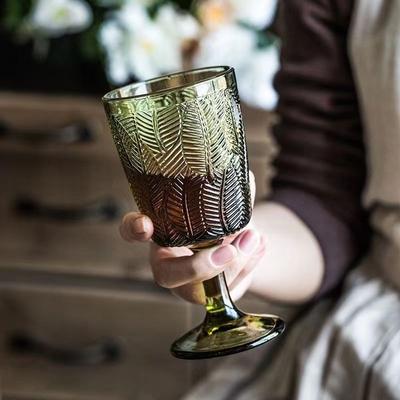 300ml Vintage Glass Wine Cup Home Glass Goblet Wedding Party Water Wine Glasses Verde Elegante Folha Padrão Em Relevo Glassware