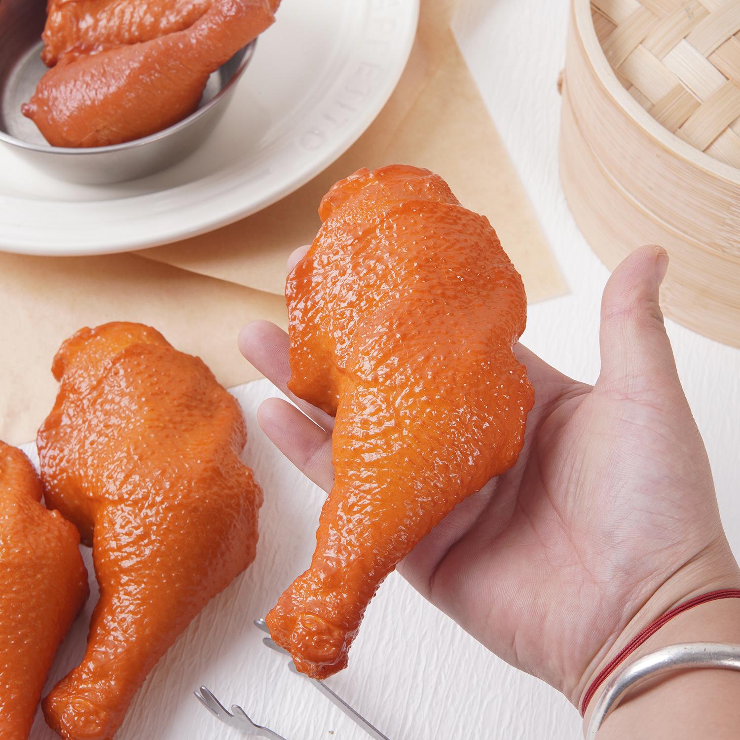 

Имитация тушеной куриной ножки и утиной ножки для фотосъемки и декора