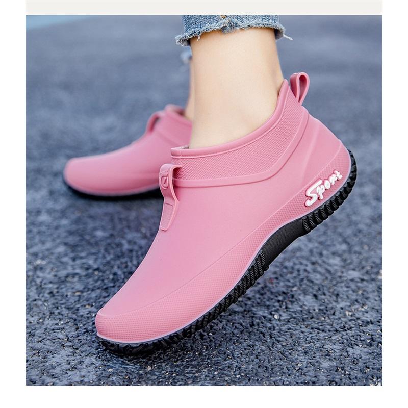 Ladies' Fashionable Outdoor Daily Leisure Anti Slip Waterproof Wear Resistant Rain Shoes Rubber Shoes