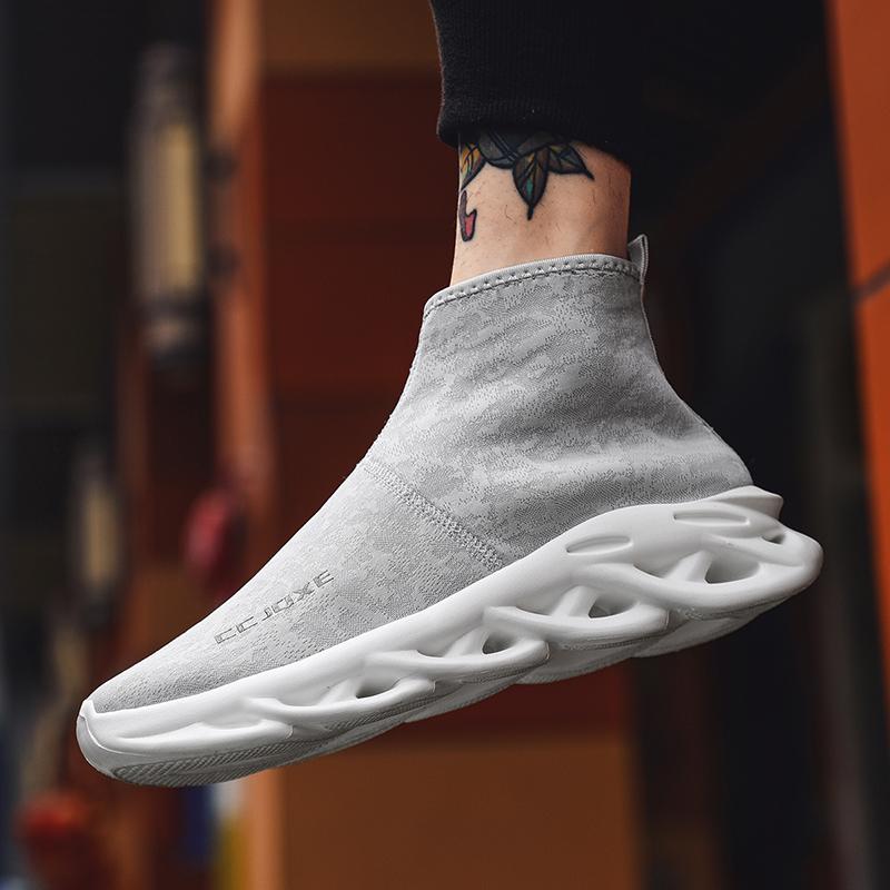 Men's Lightweight Anti Slip High Top Sports Shoes with Breathable Cushioning and Comfortable Men's Fashionable Running Shoes