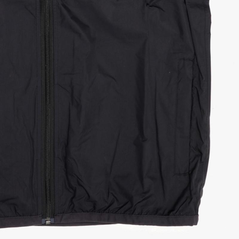 Comme Des Gar Ons PacKable BlacK Heart Wappen JacKet 1 Play X K Way