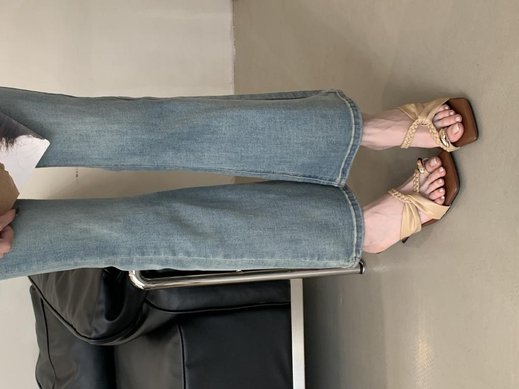 2025 Spring and Autumn New Fashion Versatile Cool Slippers Women Wear French Small Sandals with Stiletto