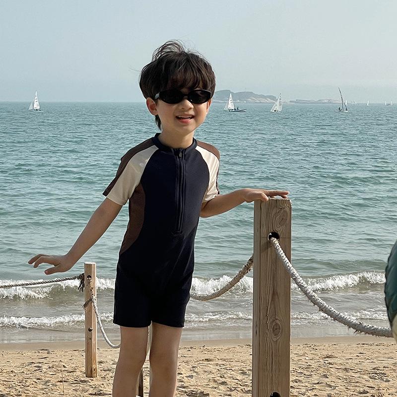 New Toddler Boys' Korean Style Black & White Color Block One-Piece Swimsuit - Quick-Drying & Sun-Protective