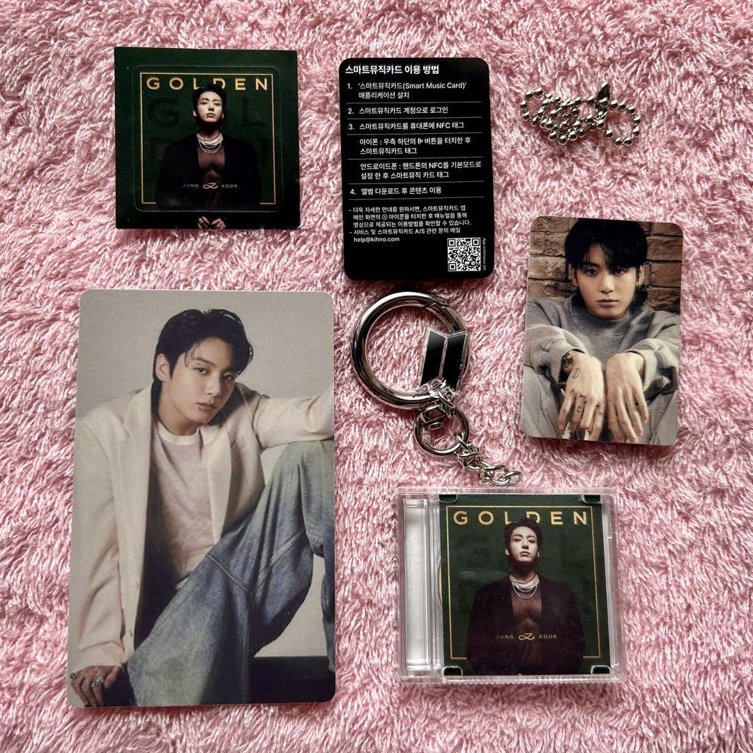 

[USED] BTS FESTA Capsule Gacha GOLDEN Jungkook with Trading Card