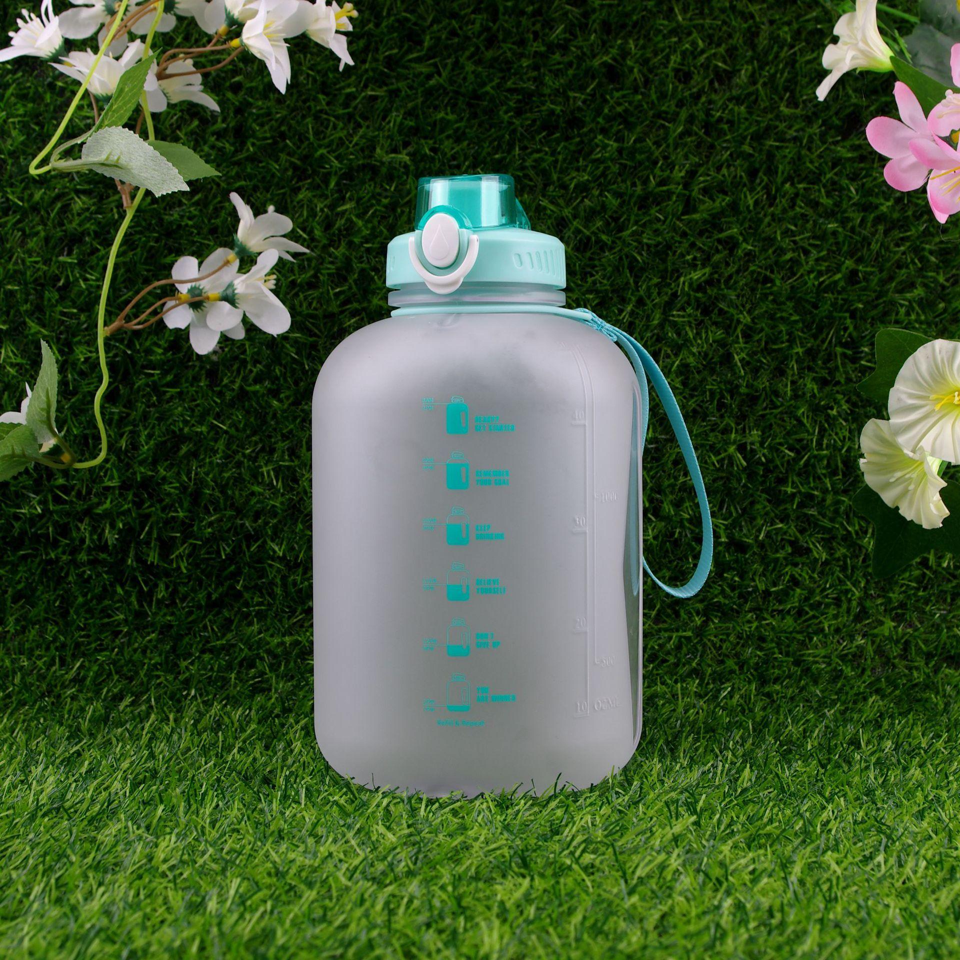 тон стакан спортивный стакан для воды пластиковый стакан большой емкости стакан для воды портативный пластиковый стакан для воды летний стакан для воды тон бочка 1.5L