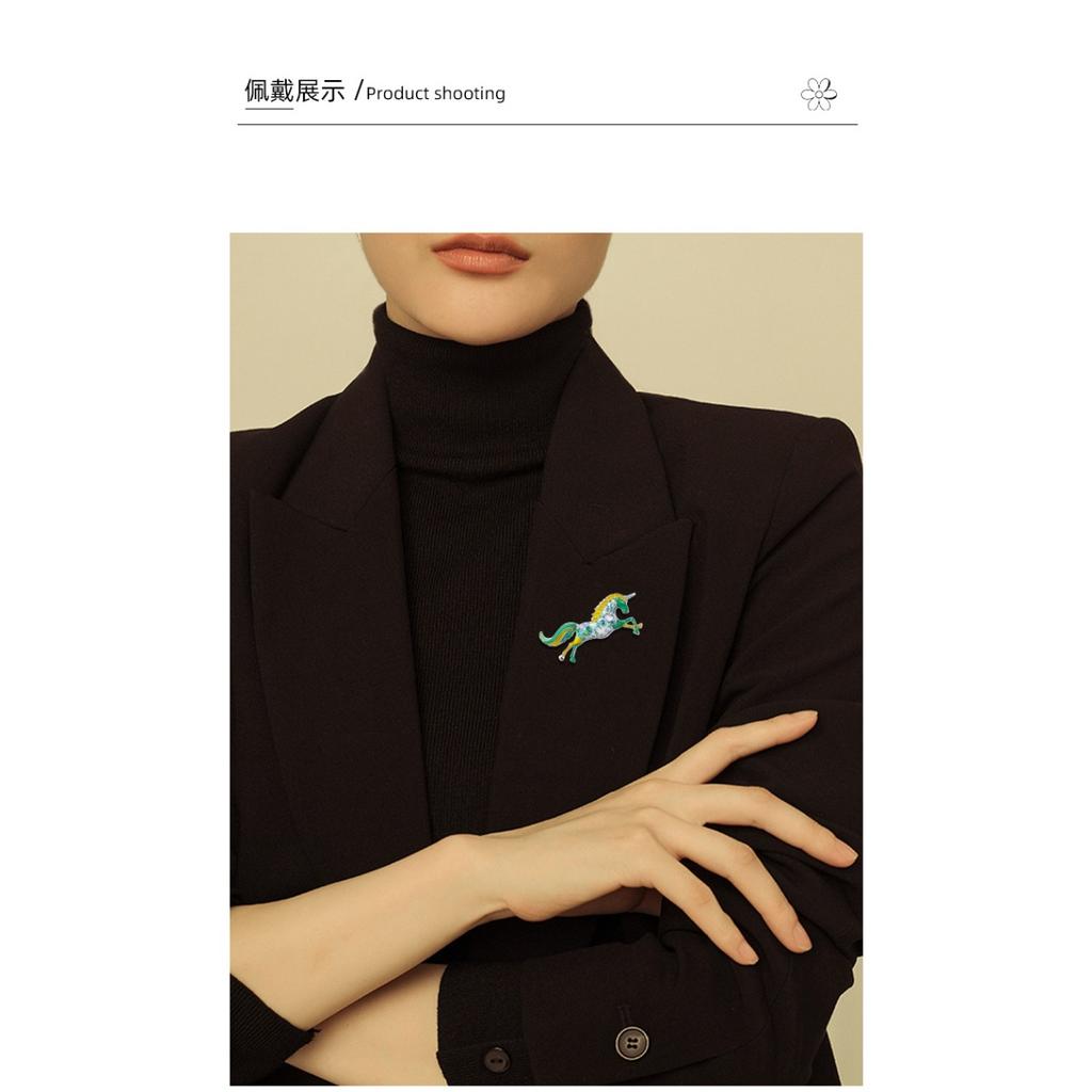 Cross-border new retro unicorn brooch fashionable super beautiful high-end pony painting oil animal pin brooch wholesale