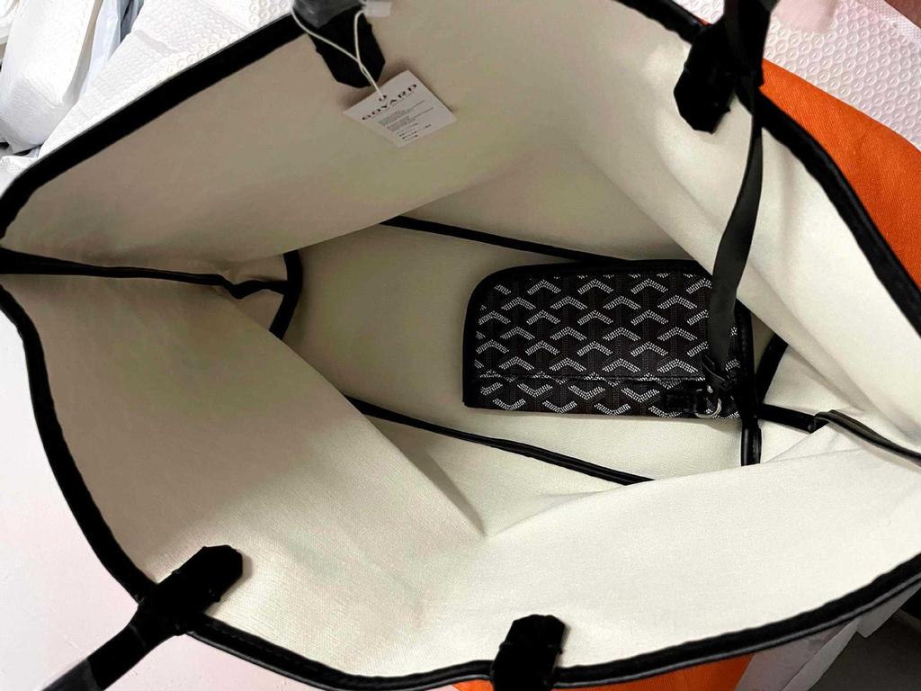 Goya Women's Large Capacity Fashion Commuter Tote Bag