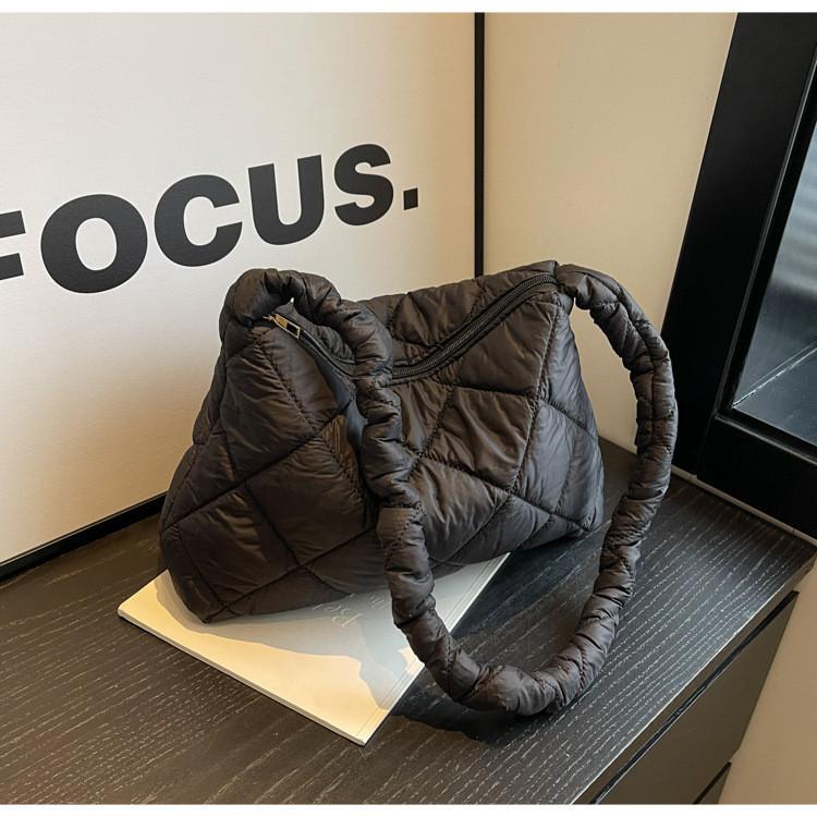 Fashionable Korean Style Checkered Shoulder Bag 2024 Winter New Casual Diamond Crossbody Bag