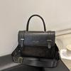 High-end Retro Fashion Small Square Handbag For Women With Stylish Shoulder Strap