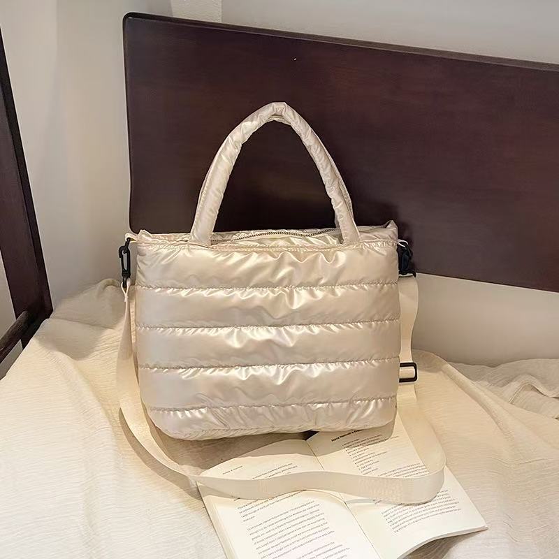 Large Capacity Shoulder Bag Casual Fashion Tote Bag Winter New Fashion Trend Korean Version Casual Handbag