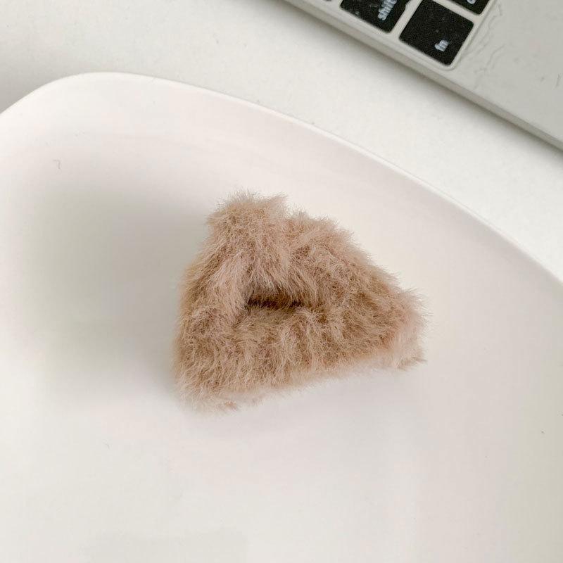 Cute Cat-Ear Claw Clip Small Plush Side Hair Clip For Women Autumn Winter Plush Hair Accessory  Style Headwear
