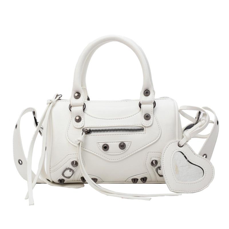 

Популярна сумка цього року 2025 нова корейська версія моди заклепки персоналізований тренд жіноча портативна сумка-месенджер маленька квадратна сумка pu