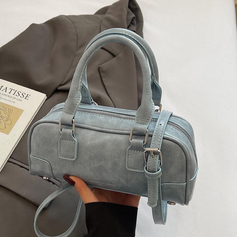 

Корейская нишевая мода, высококачественная портативная сумка для боулинга, популярная в этом году среди женщин, супергорячая универсальная сумка-мессенджер в зарубежном стиле