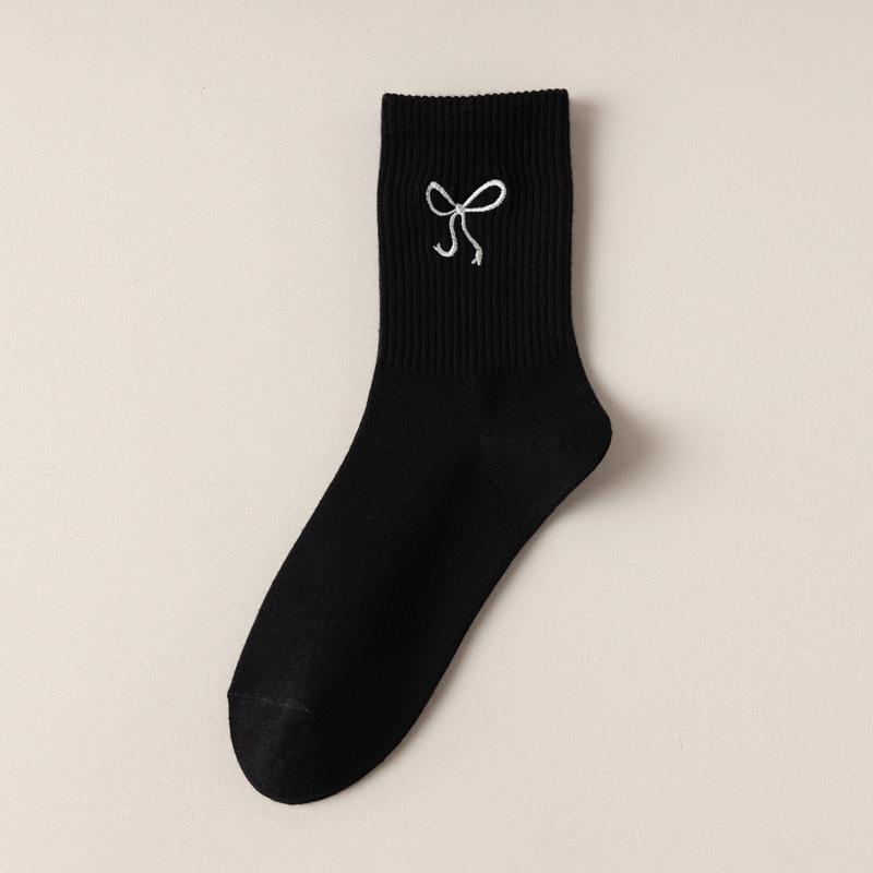 5/10 Pairs Comfortable Casual Embroidered Bow Socks for Women Solid Color Moisture Wicking Breathable Mid Calf Socks Spring Autumn Long Cotton Socks