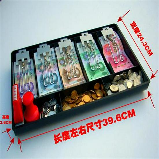 Kassenschublade mit fünf Fächern und Metallklammern