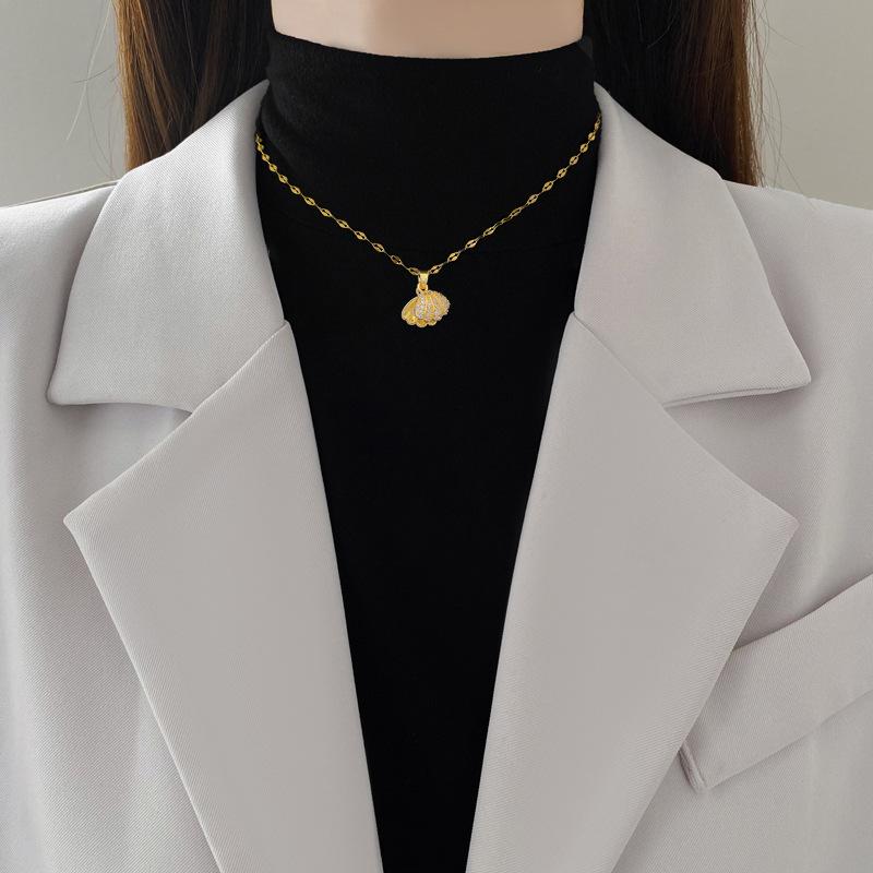 Shell Pearl Necklace Women'S Fashion Small Fresh Collarbone Chain Slightly Inlaid Zircon Simple Couple Collarbone