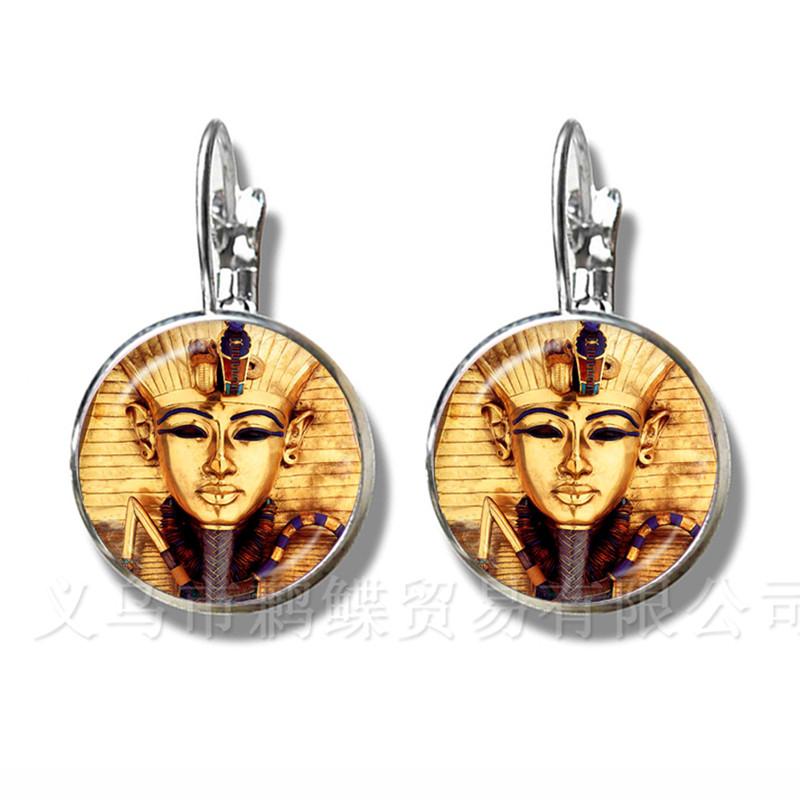 

2018 New Trendy 16mm Ganesha Buddha Elephant Glass Dome Earrings Handmade Silver Plated Stud Earrings For Women Souvenir Gift