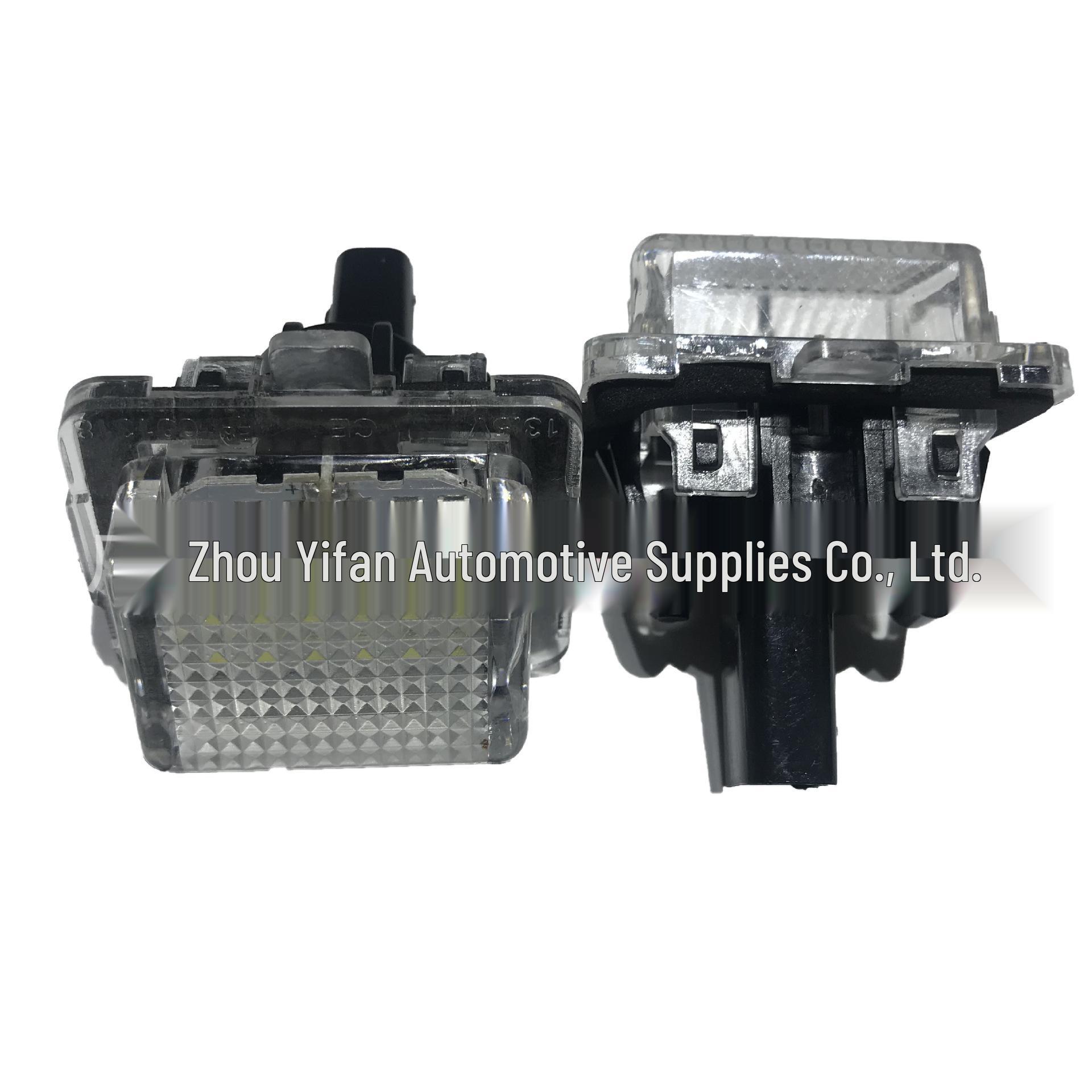 

Светодиодный фонарь подсветки номерного знака Mercedes-Benz для моделей W204, 5DW212, W216