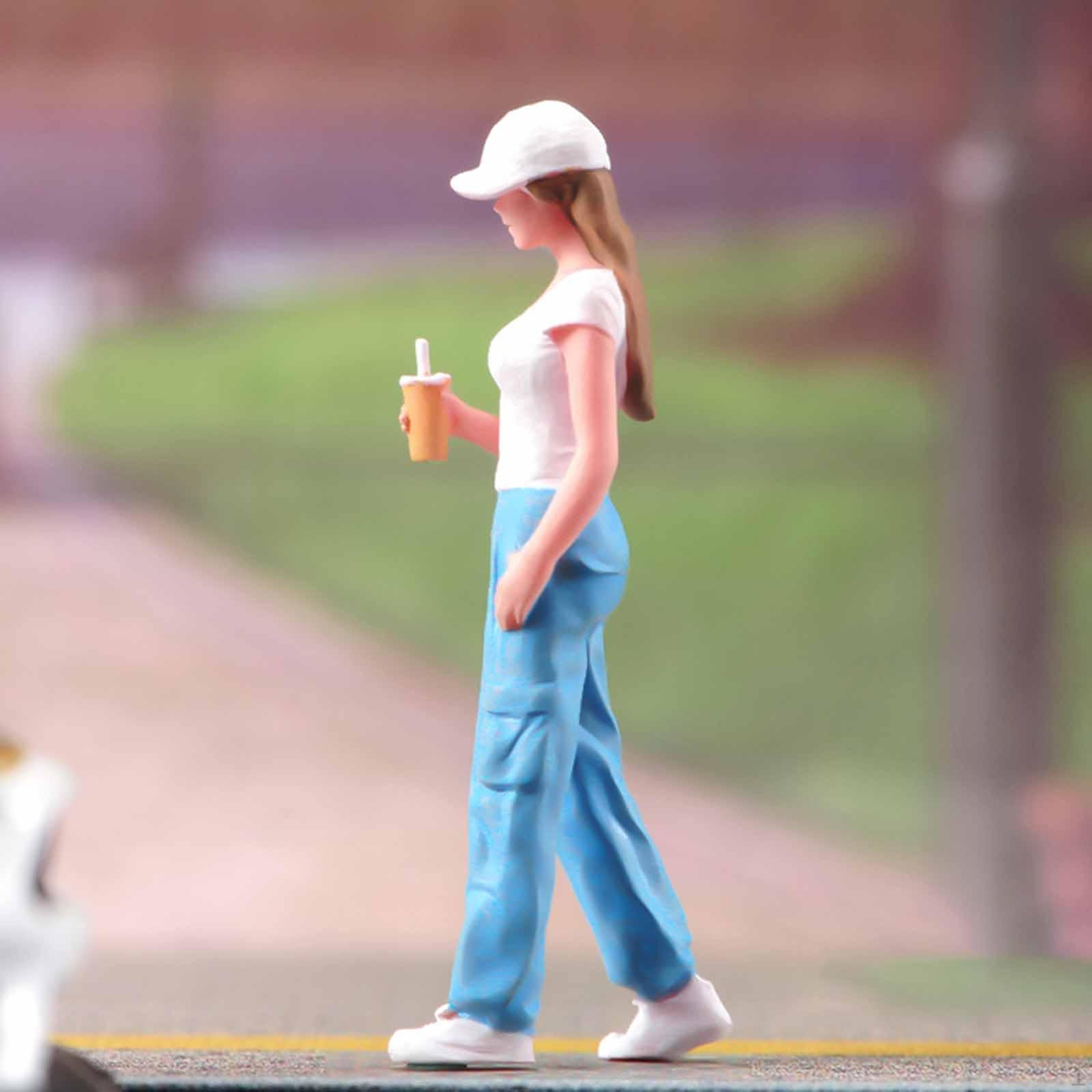 

Hand-painted Resin Miniature Figurine, Diorama Accessory, for Collection Or Photo Gift. 1 64