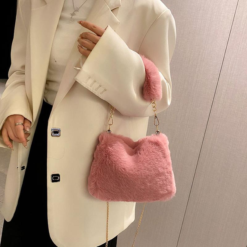 Simple Faux Fur Tote Bucket Bag Metal Chain Crossbody Bag For Women's Daily Casual Use Plush Bag Furry Purse