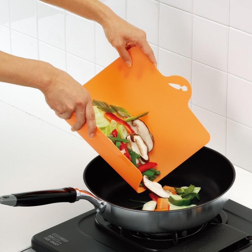 Flexibles Schneidebrett für die Küche Farbige Schneidebrett-Gruppe Mit einfachem Aufhängegriff