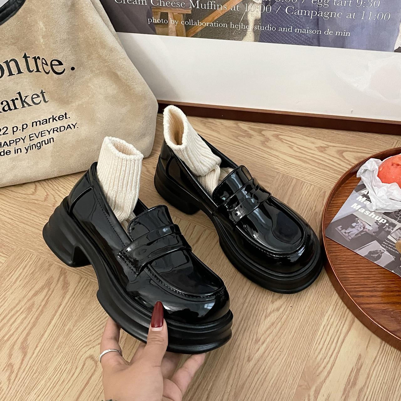 

AJGS Shoes Женские туфли на плоской подошве Универсальные осенние повседневные женские спортивные туфли с толстой подошвой и неглубоким носком Платье Creeper PU Hoof Каблуки 40